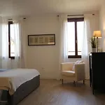Yourbanflat Savonarola 144